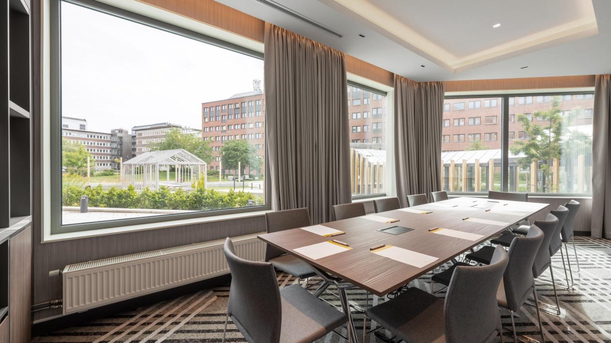 Voco Stockholm - Kista By Ihg Hotel Bagian luar foto