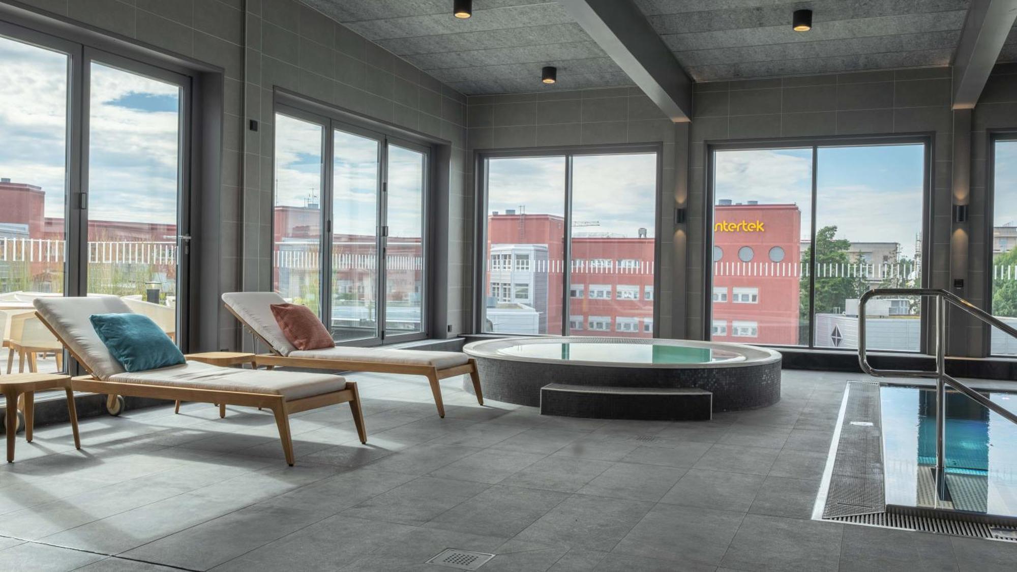 Voco Stockholm - Kista By Ihg Hotel Bagian luar foto
